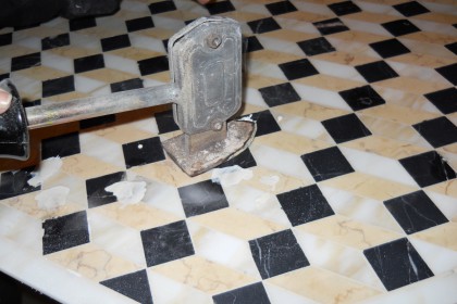 Stuccatura di piano in marmo intarsiato